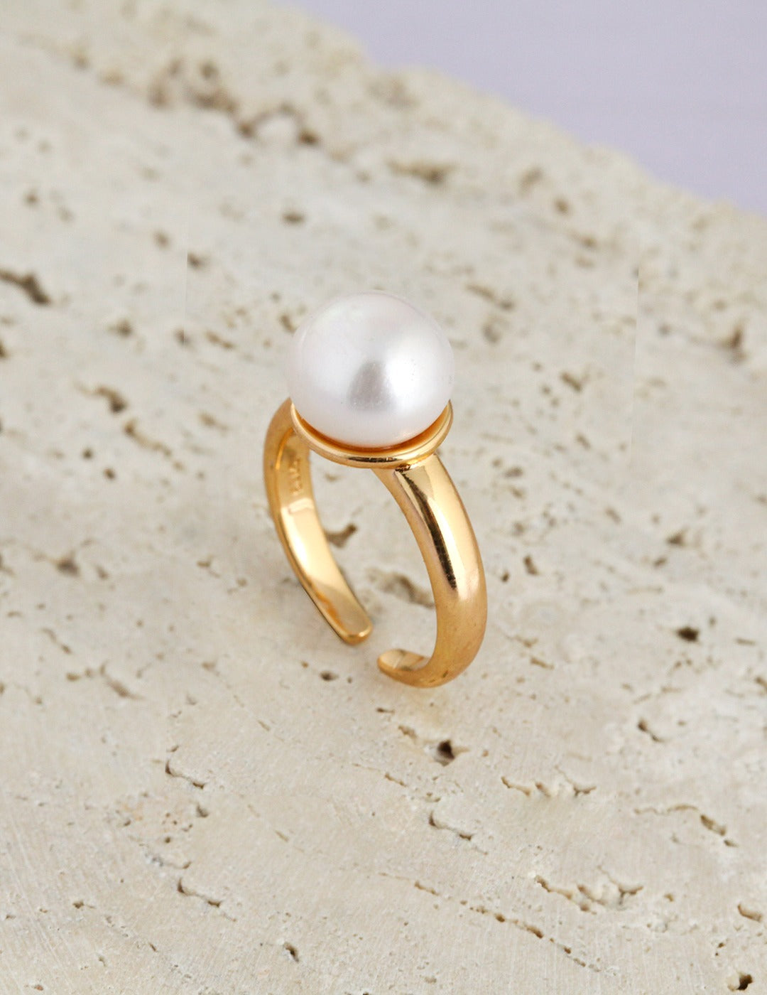 Gumball pearl ring