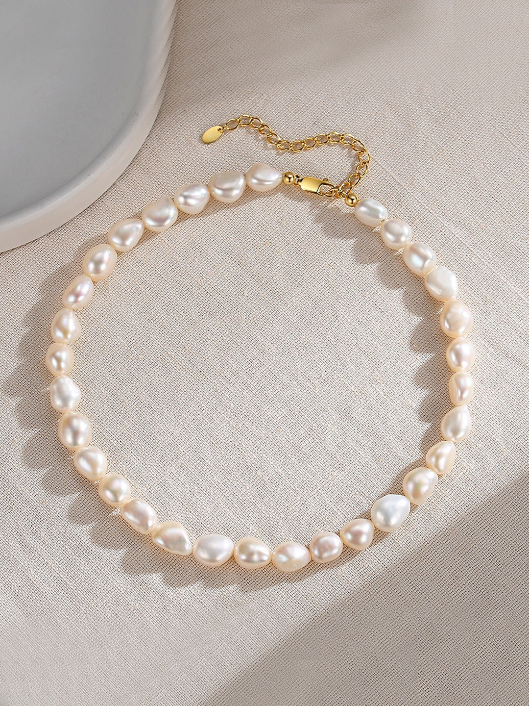 Bold pearl necklace