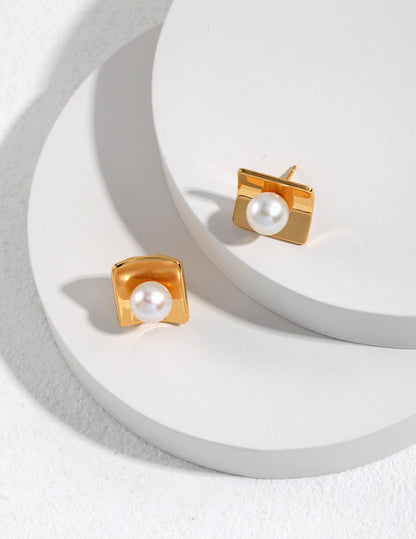 Square Piece Pearl Earrings