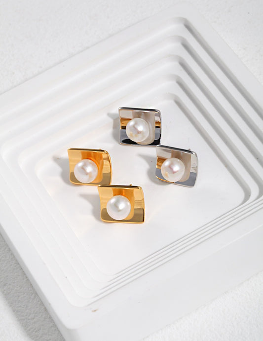 Square Piece Pearl Earrings