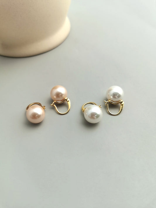 Single Bold Pearl Small Hoops