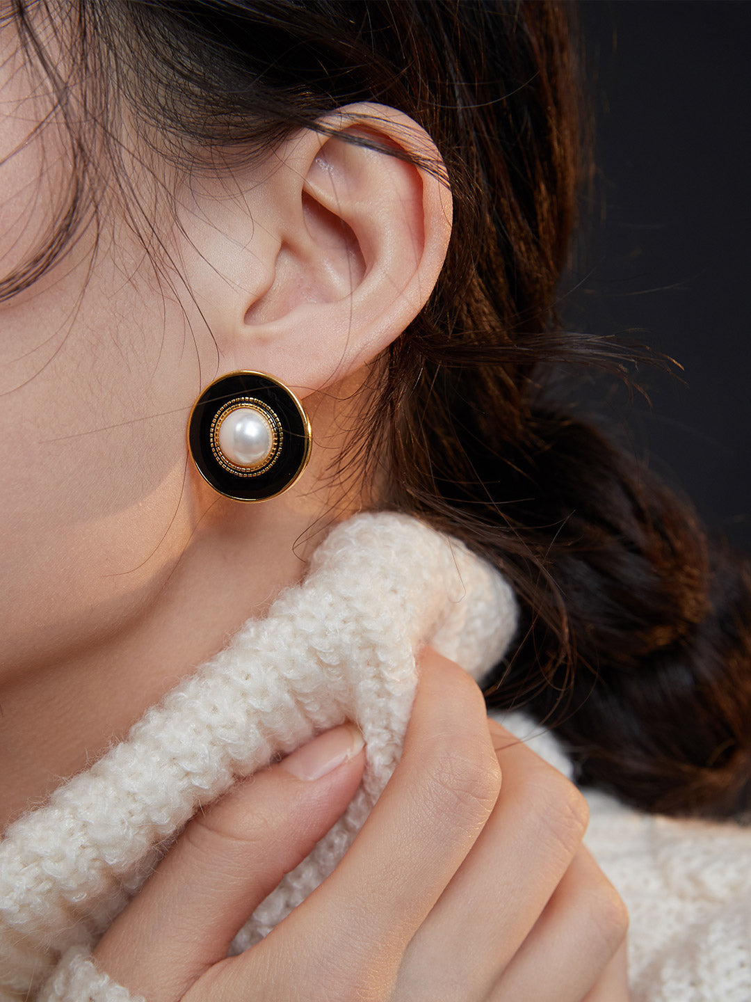 Black and Gold Drop Glazed Bold Pearl Studs